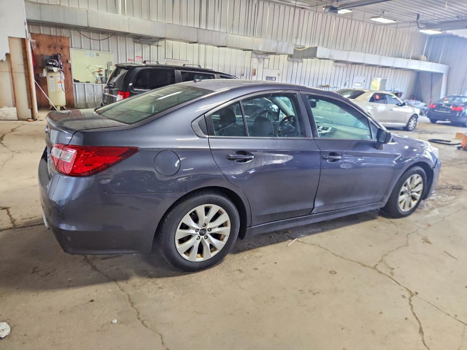 Subaru LEGACY 2015 — Copart