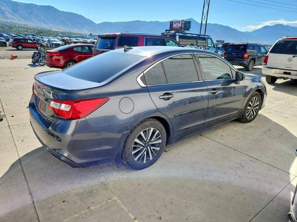 Subaru LEGACY 2018 — Copart