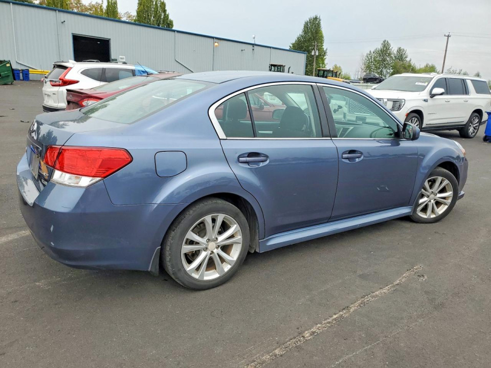 Subaru LEGACY 2013 — Copart