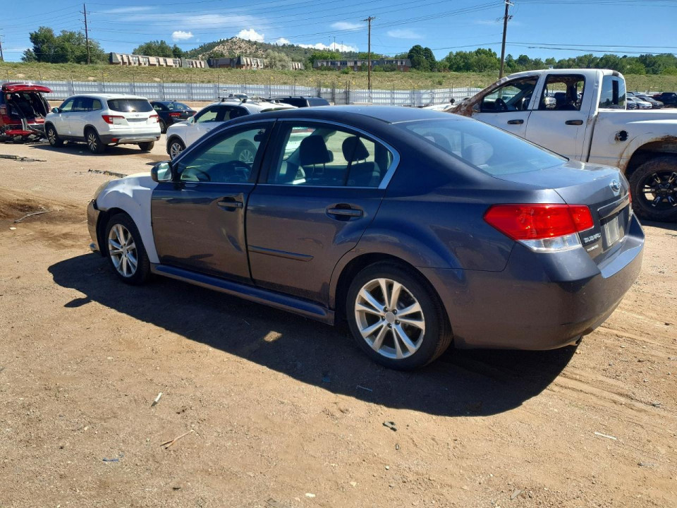 Subaru LEGACY 2013 — Copart