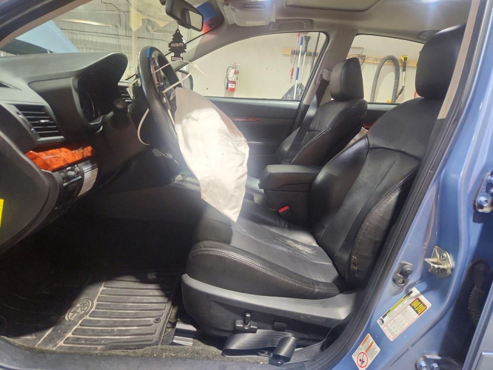 Subaru LEGACY 2012 — Copart