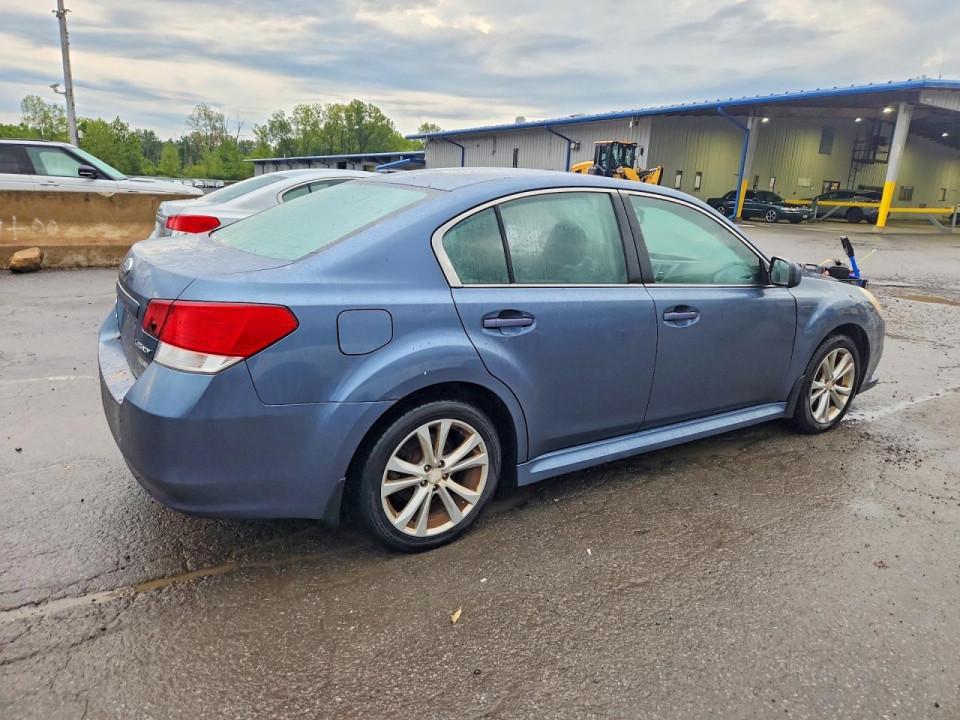 Subaru LEGACY 2013 — Copart