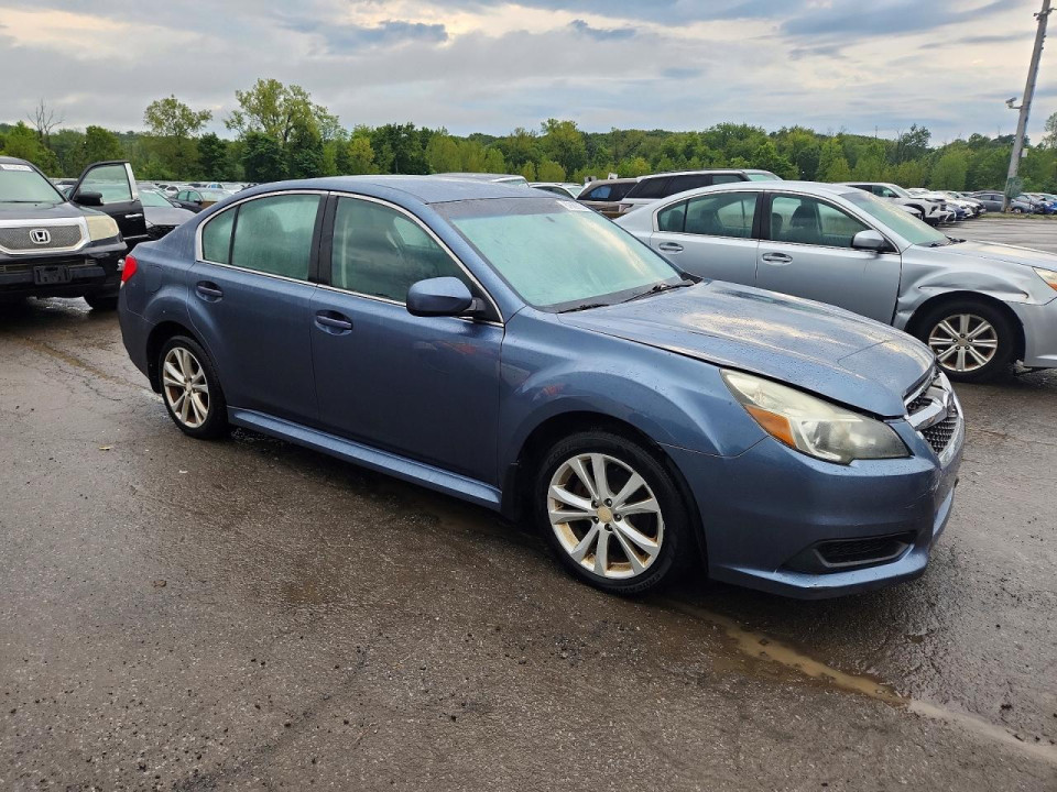 Subaru LEGACY 2013 — Copart