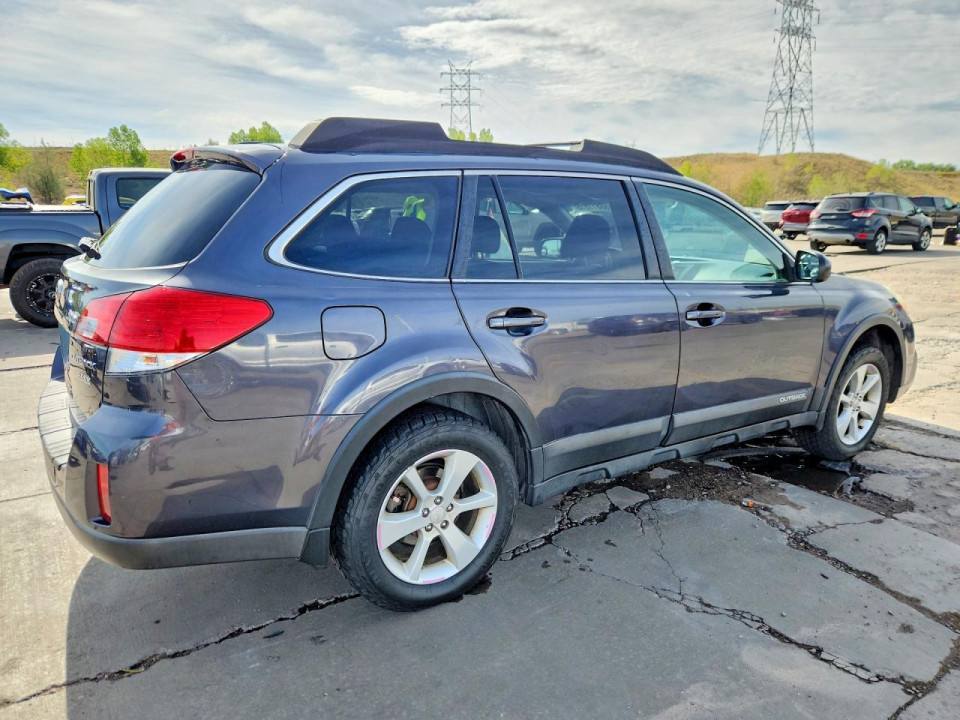 Subaru LEGACY 2013 — Copart