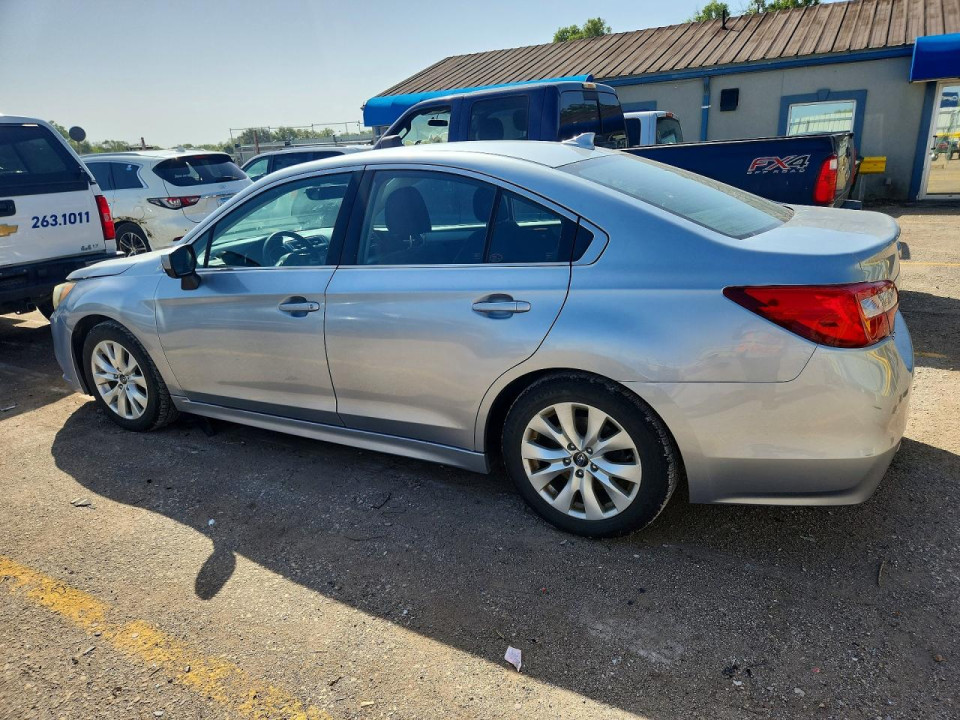 Subaru LEGACY 2017 — Copart