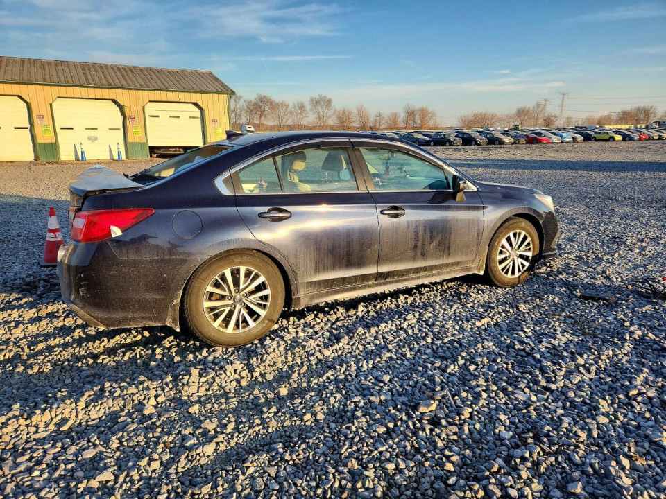 Subaru LEGACY 2018 — Copart