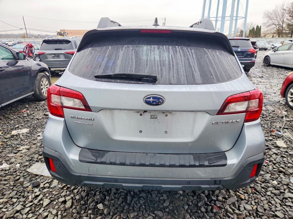 Subaru LEGACY 2018 — Copart