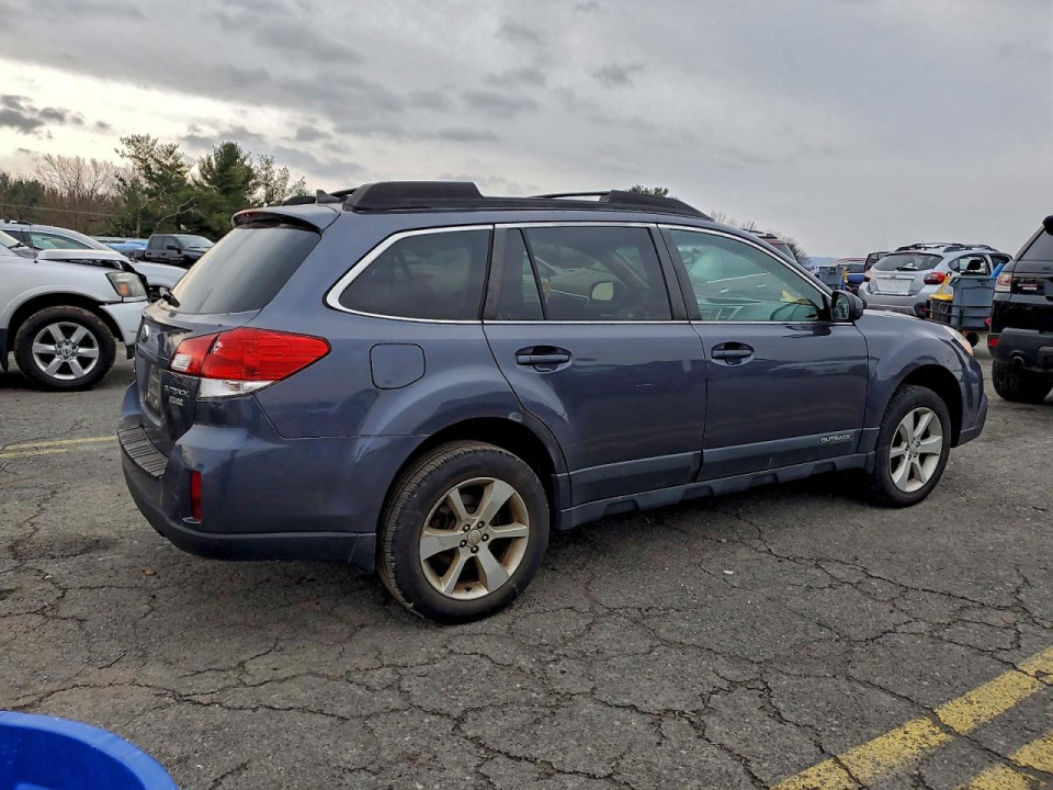 Subaru LEGACY 2013 — Copart