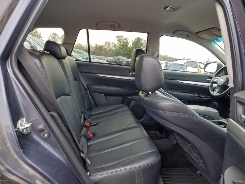 Subaru LEGACY 2013 — Copart