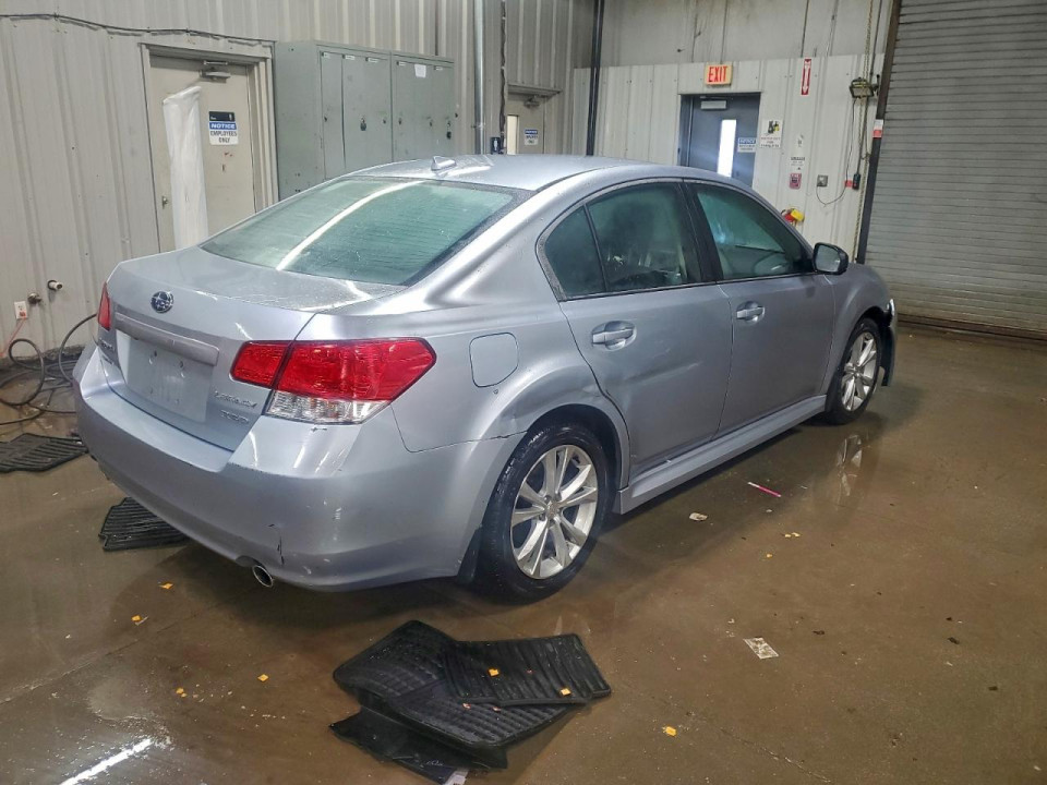 Subaru LEGACY 2014 — Copart