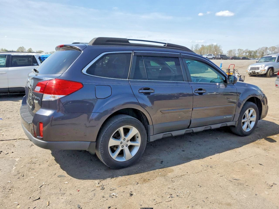 Subaru OUTBACK 2013 — Copart