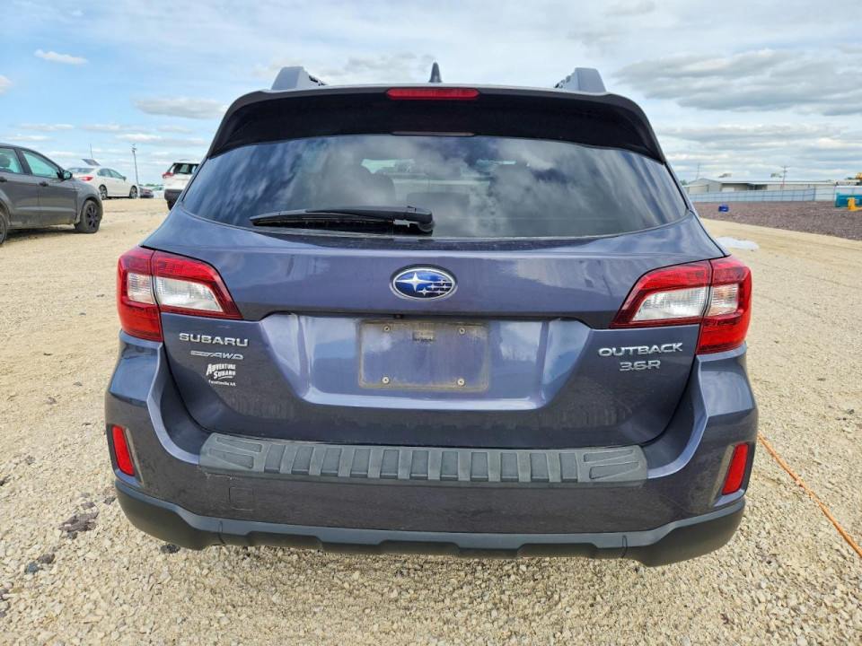 Subaru OUTBACK 2016 — Copart