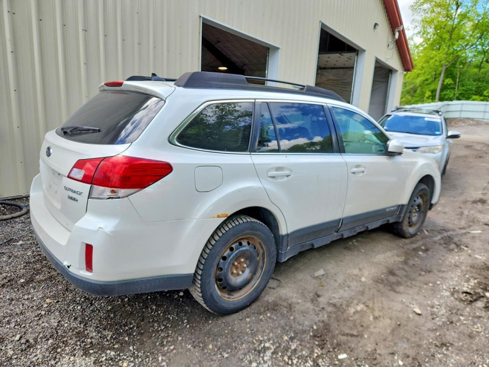 Subaru OUTBACK 2013 — Copart