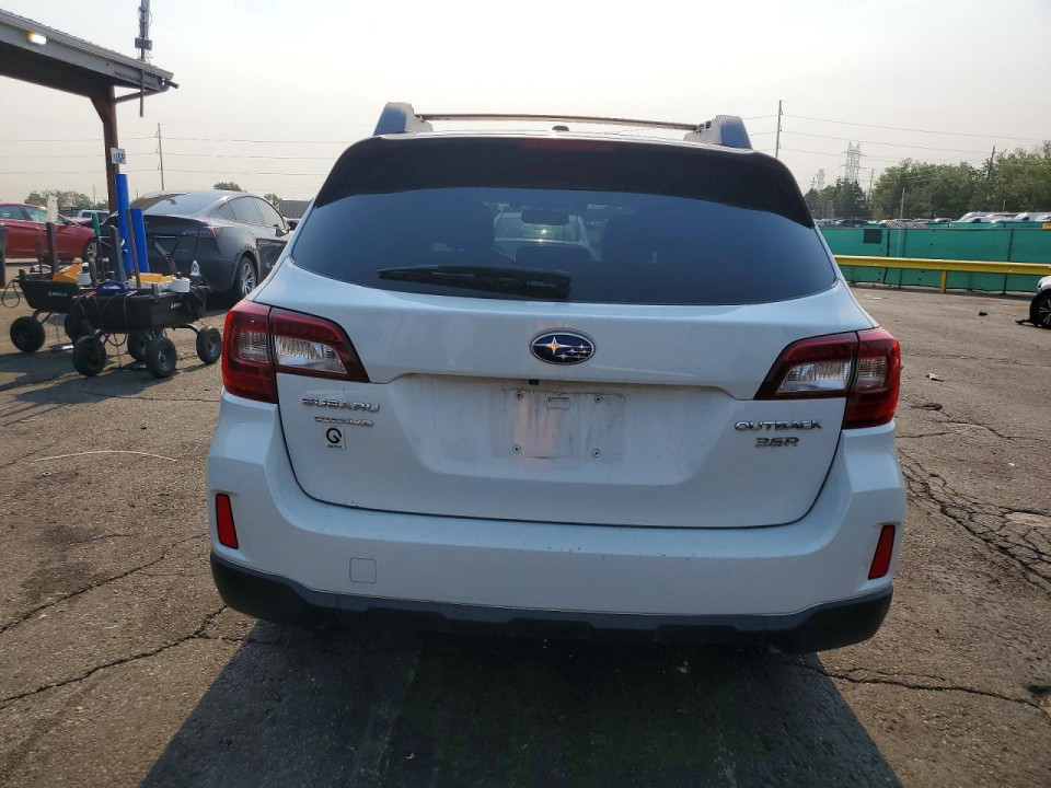 Subaru OUTBACK 2015 — Copart
