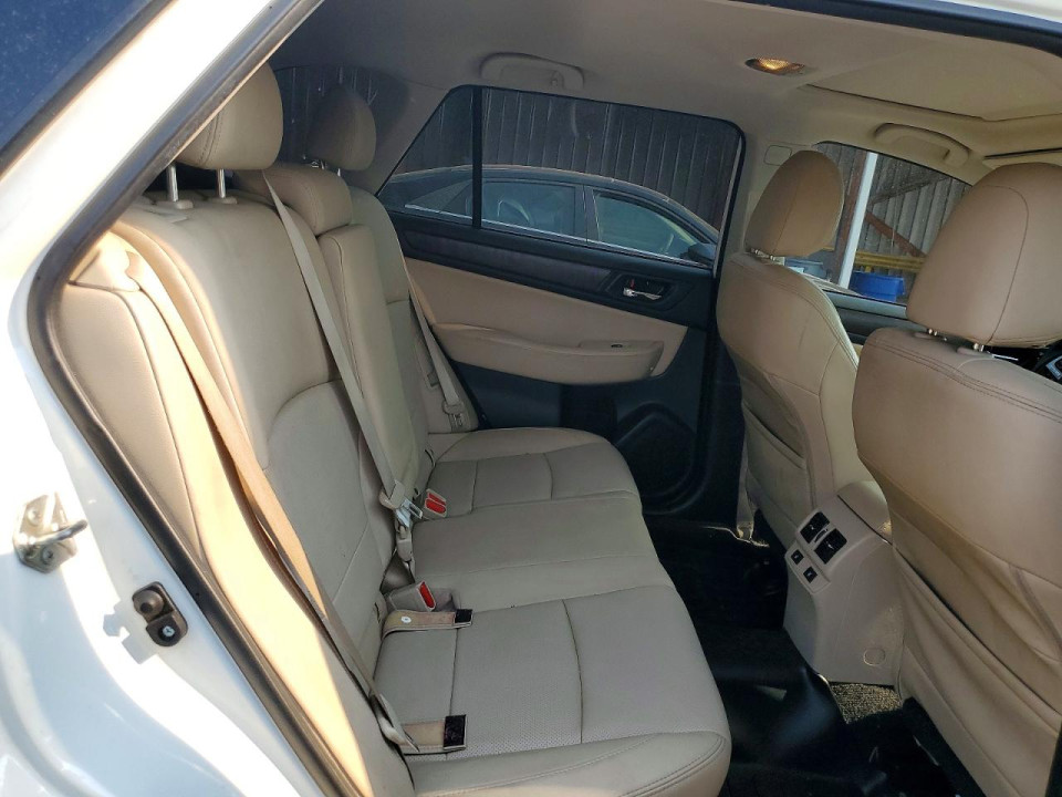 Subaru OUTBACK 2015 — Copart