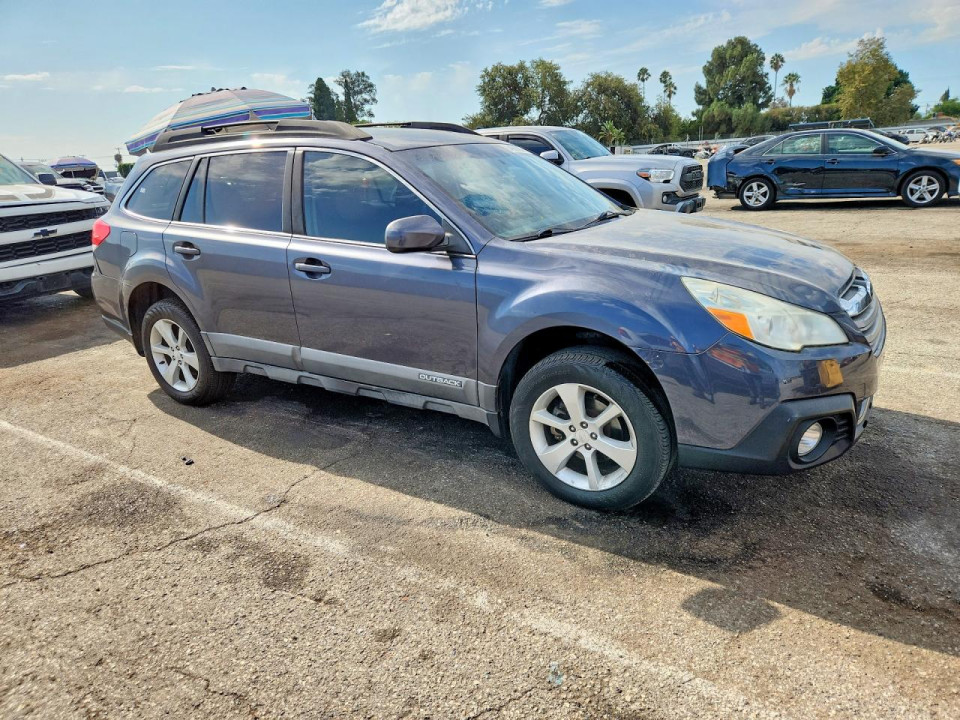 Subaru OUTBACK 2014 — Copart