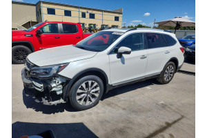 Subaru OUTBACK 2018