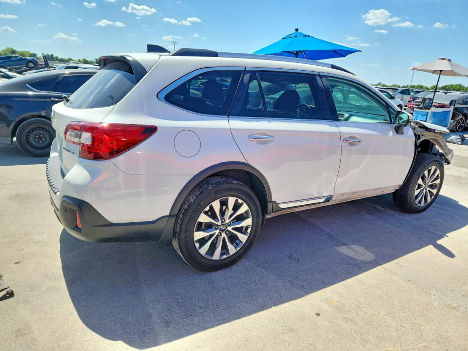Subaru OUTBACK 2018 — Copart