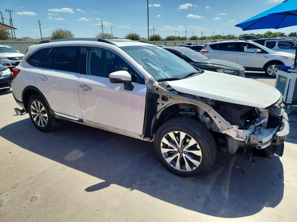Subaru OUTBACK 2018 — Copart