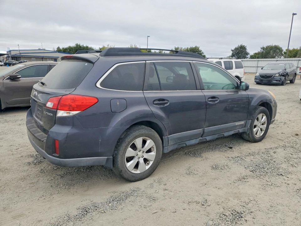 Subaru OUTBACK 2011 — Copart