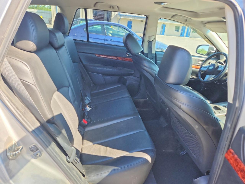 Subaru OUTBACK 2010 — Copart