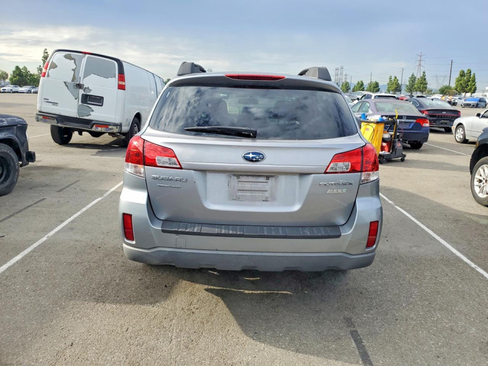 Subaru OUTBACK 2011 — Copart