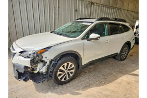 Subaru OUTBACK 2022