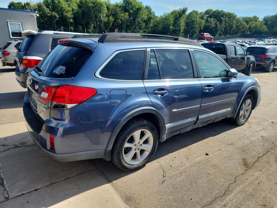 Subaru OUTBACK 2013 — Copart