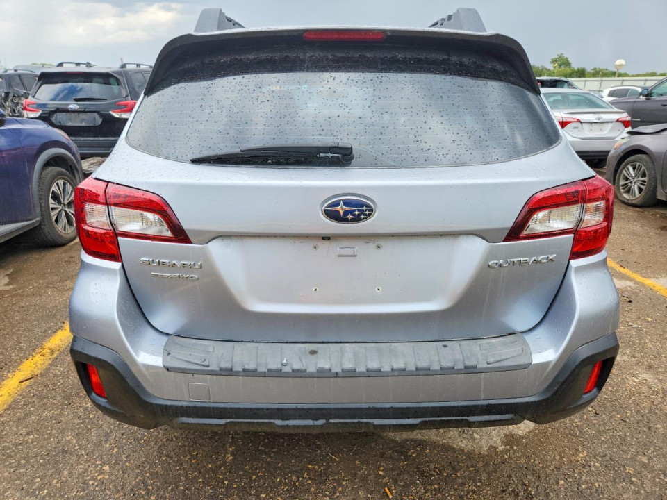 Subaru OUTBACK 2018 — Copart