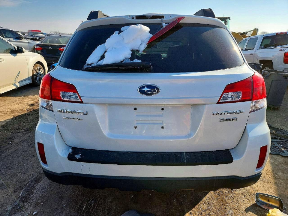 Subaru OUTBACK 2011 — Copart