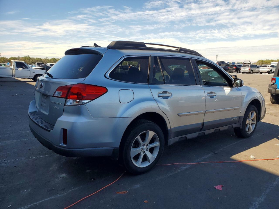 Subaru OUTBACK 2013 — Copart