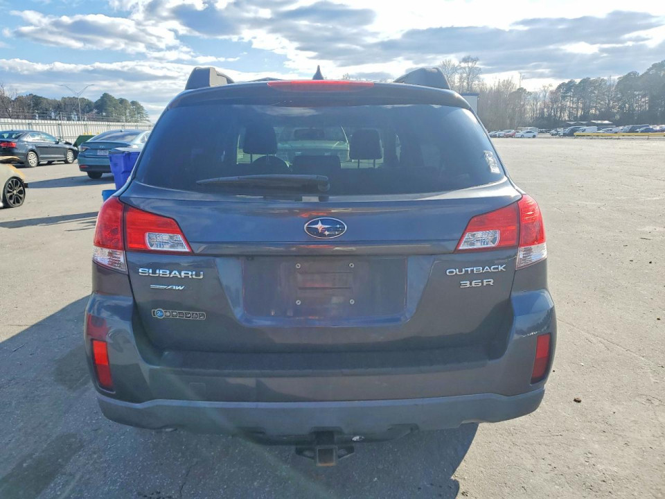 Subaru OUTBACK 2011 — Copart
