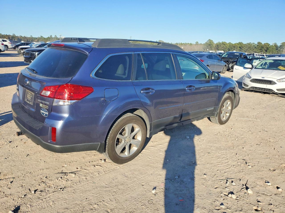 Subaru OUTBACK 2014 — Copart