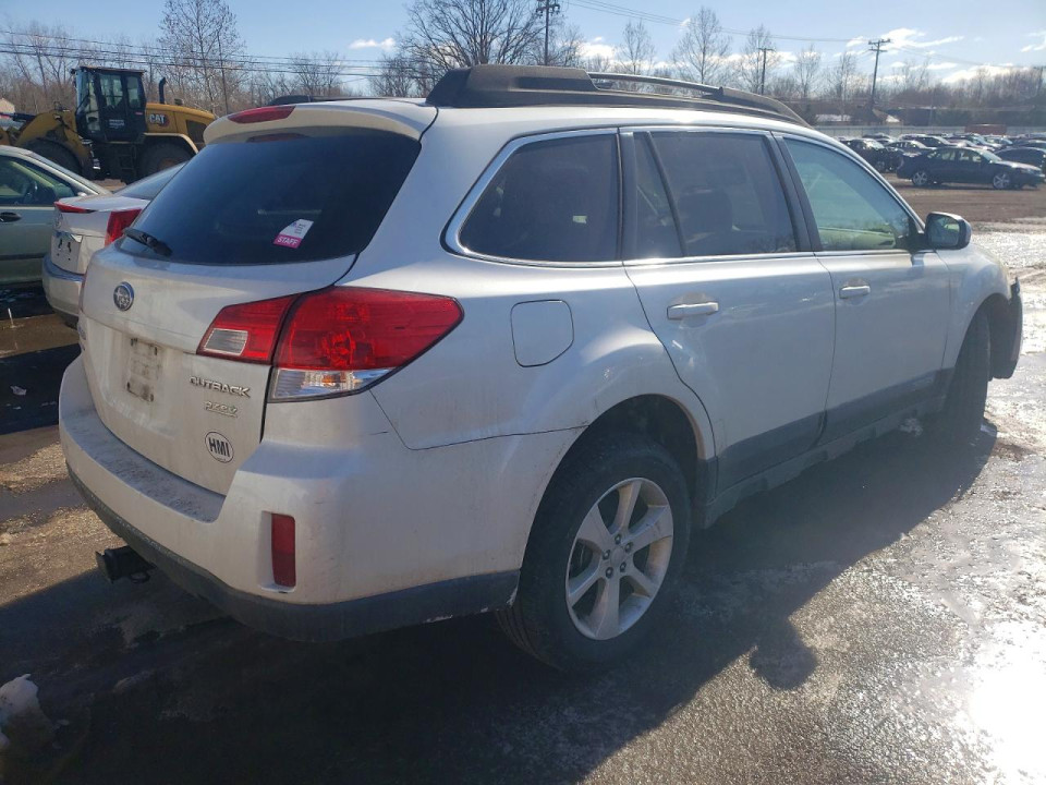 Subaru OUTBACK 2013 — Copart