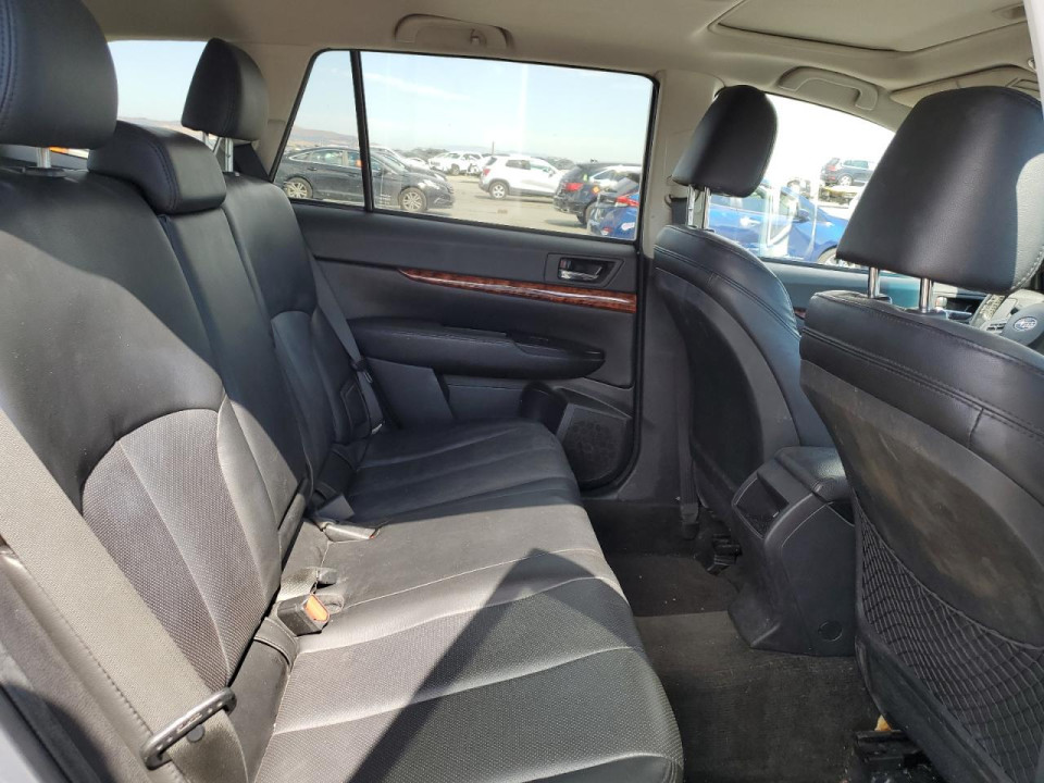 Subaru OUTBACK 2012 — Copart