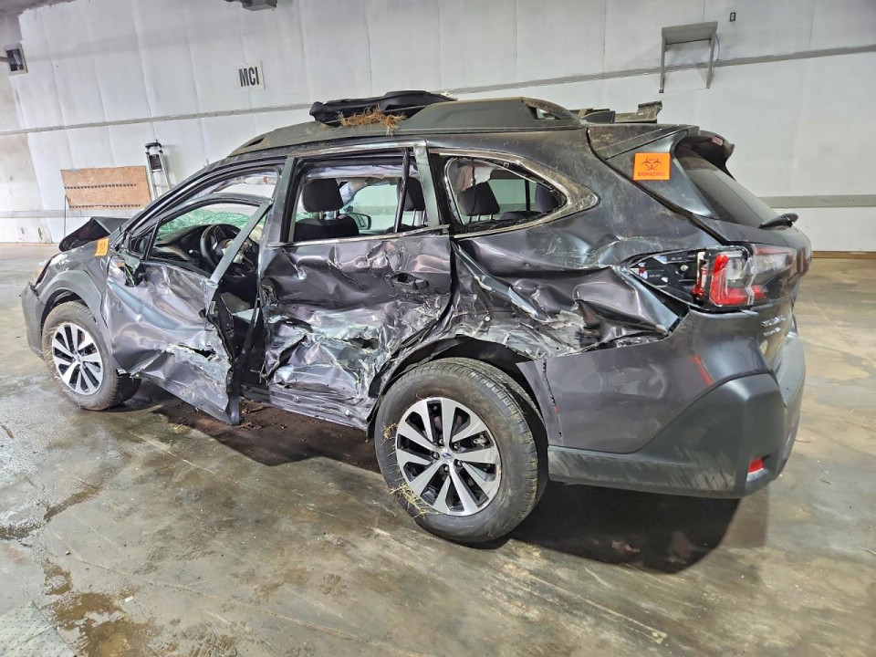 Subaru OUTBACK 2025 — Copart