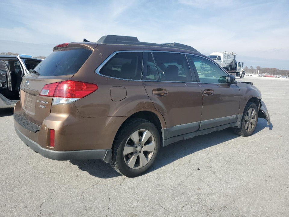 Subaru OUTBACK 2011 — Copart