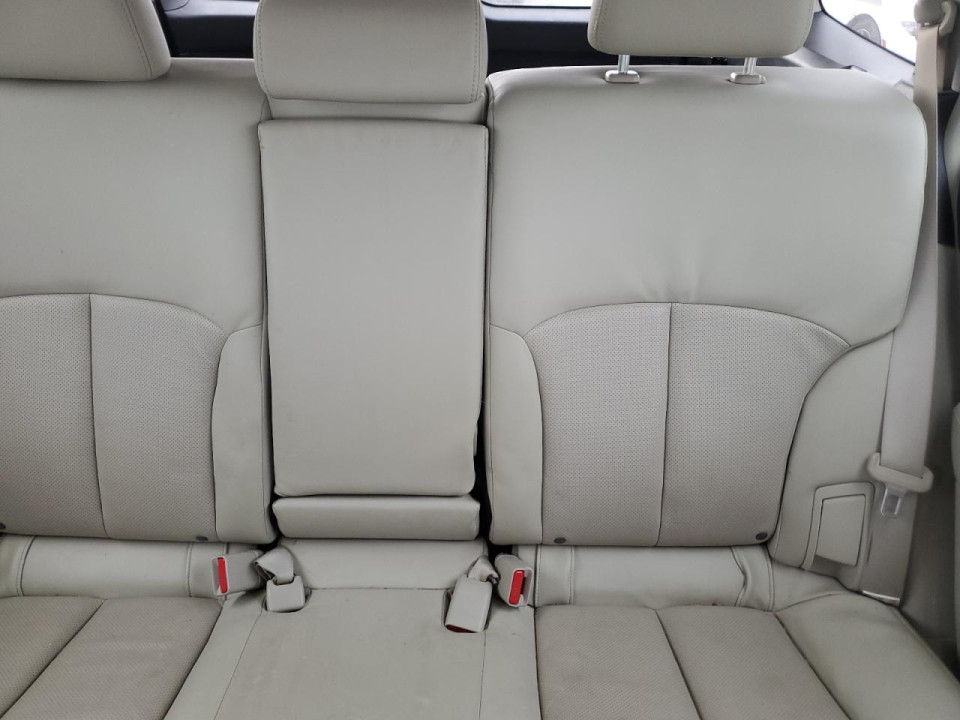 Subaru OUTBACK 2011 — Copart