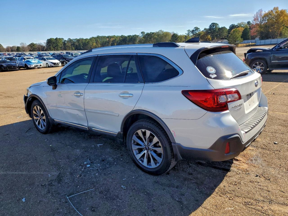 Subaru OUTBACK 2018 — Copart
