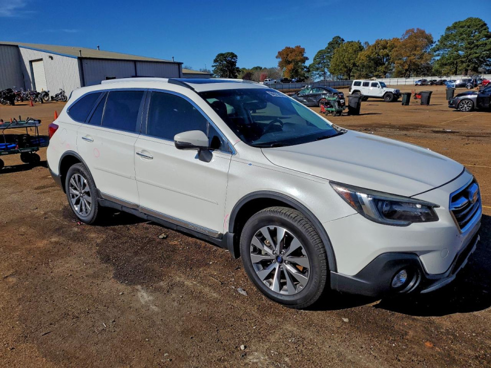 Subaru OUTBACK 2018 — Copart