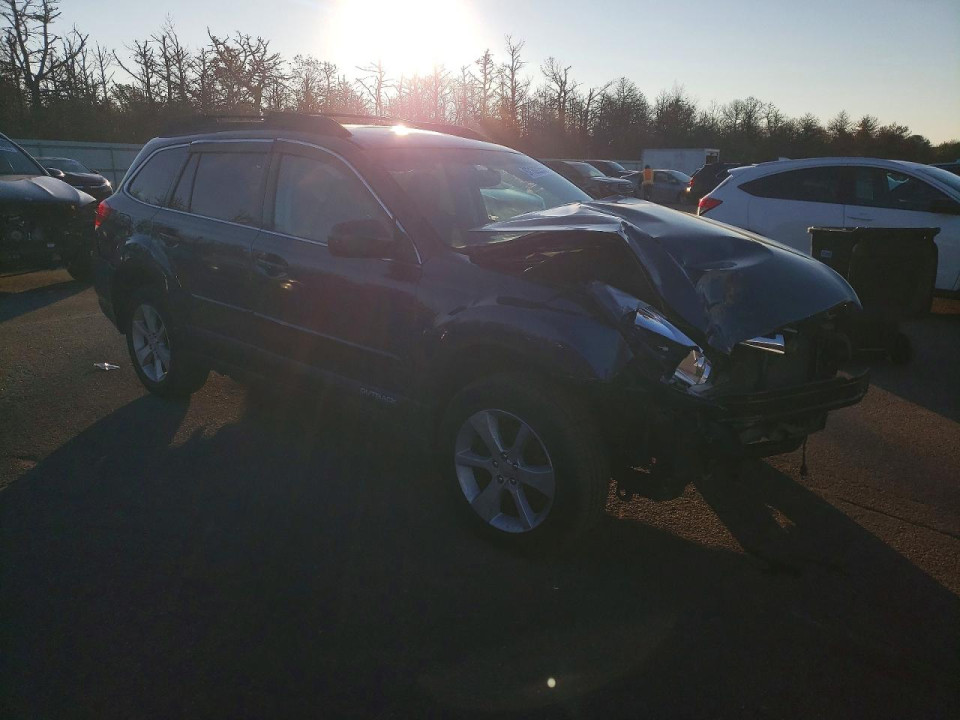 Subaru OUTBACK 2014 — Copart