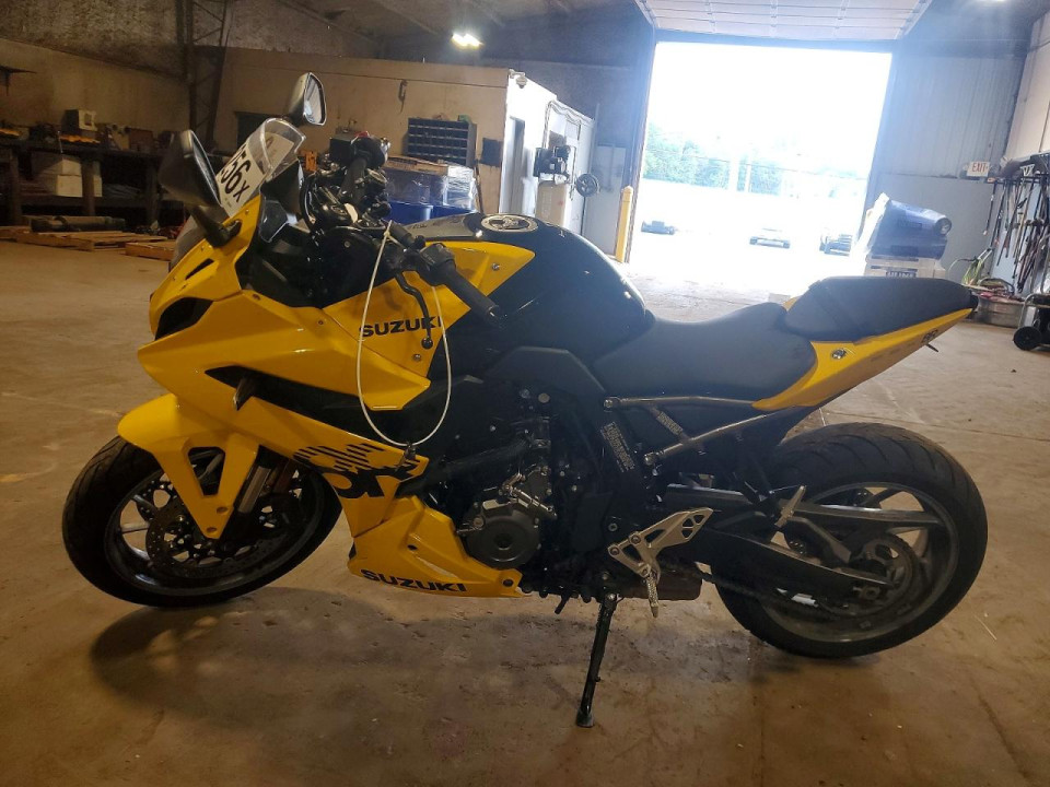 Suzuki GSX800 F 2024 — Copart