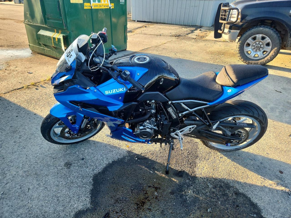 Suzuki GSX-8R 2025 — Copart