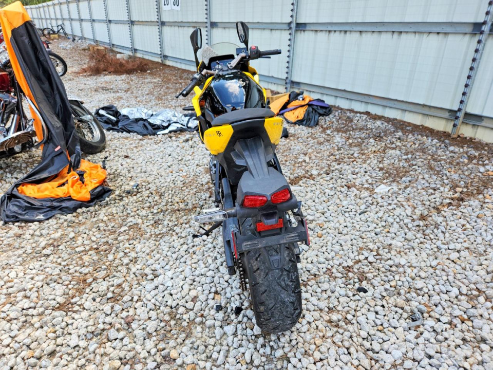 Suzuki GSX800 F 2024 — Copart