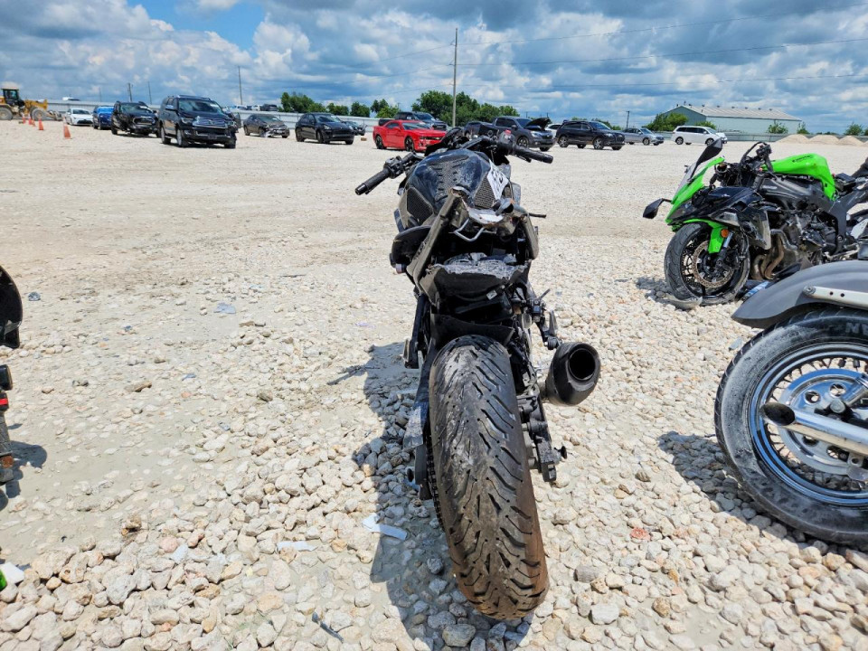 Suzuki GSX800 F 2025 — Copart