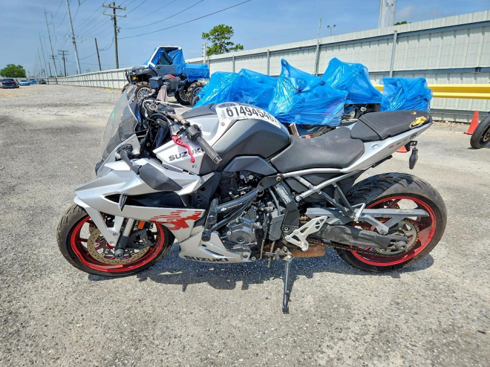 Suzuki GSX800 F 2024 — Copart