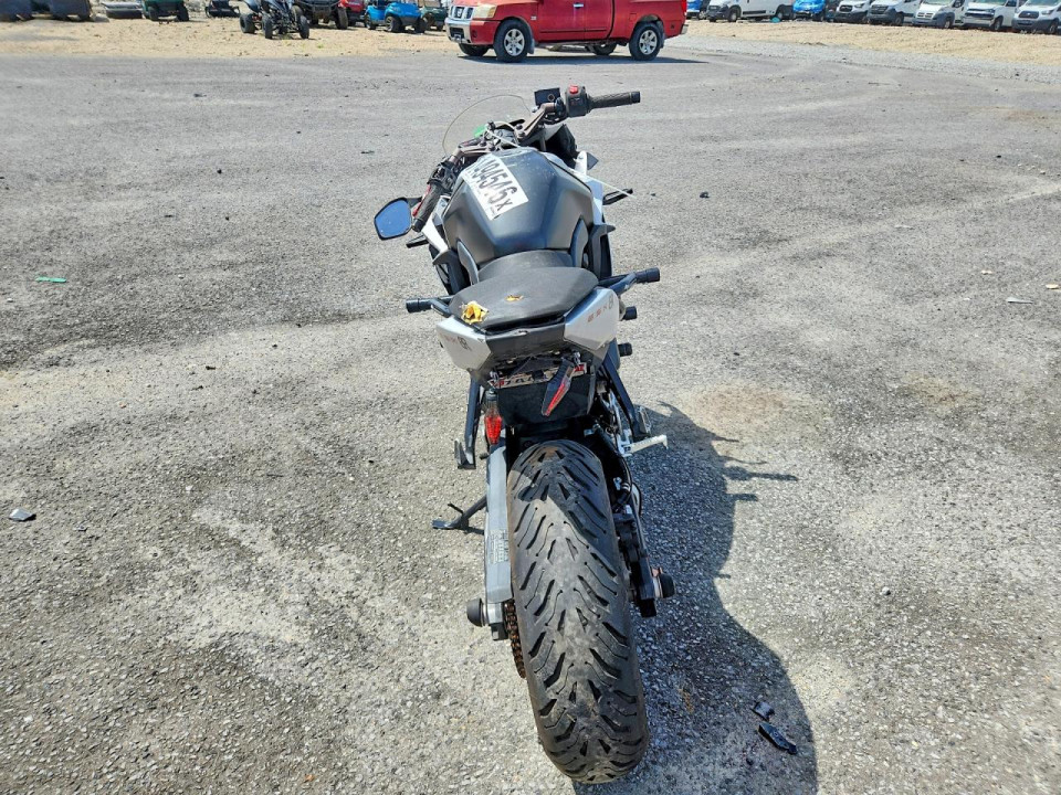 Suzuki GSX800 F 2024 — Copart