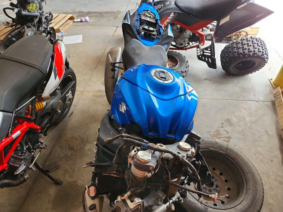 Suzuki GSXR1000 2011 — Copart