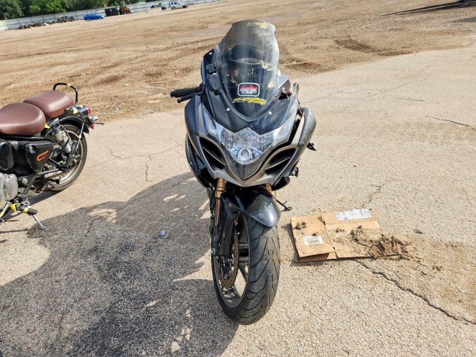 Suzuki GSXR1000 2011 — Copart