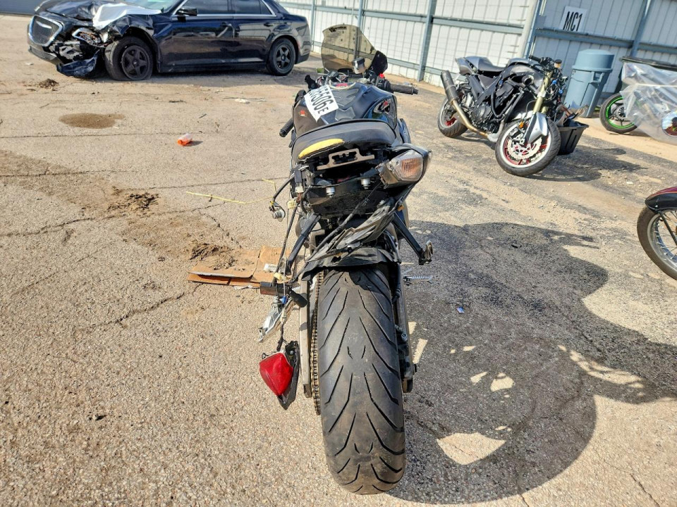 Suzuki GSXR1000 2011 — Copart